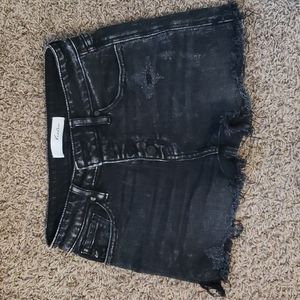KanCan distressed black shorts, small